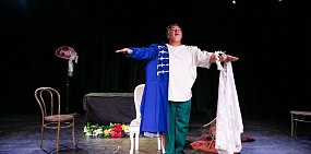 Актер из Оренбурга выступил с моноспектаклем и получил награду Международного фестиваля