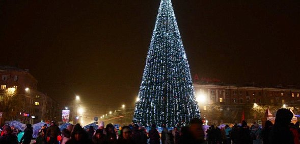 Новогодняя елка в Орске. Фото из архива