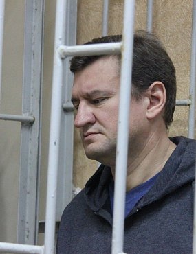 С экс-главы Оренбурга Евгения Арапова взыскали 15 млн рублей штрафа. Деньги нашли на счету фирмы, оформленной на подставное лицо