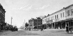 Троицкая улица. Слева на снимке виден фрагмент Биржевой гостиницы. Фото: . Инспекция гос. охраны ОКН Оренбургской области