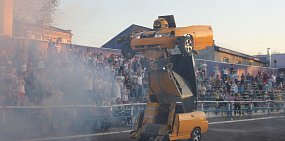 В Оренбурге прошло первое экстрим-шоу каскадеров