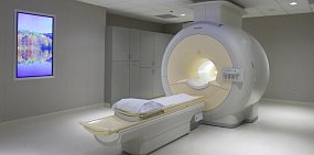 В Орске людям с подозрением на пневмонию будут делать томографию