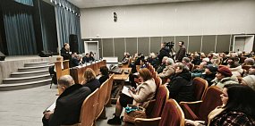 Прокурор и глава Оренбургского района провели встречу с жителями п. Чебеньки. Жалобы жителей оценят специалисты