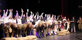 Министр здравоохранения и вице-губернатор сыграли главные роли в благотворительном спектакле в Оренбурге