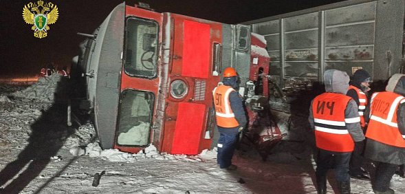 Локомотив сошел с рельсов, фото: прокуратура 