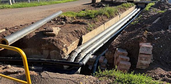 После 13 прорывов за два года в Октябрьском районе ремонтируют теплотрассу