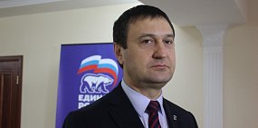 Депутат Госдумы от Оренбургской области Игорь Сухарев считает траты на Сирию более важными, чем зарплаты врачей