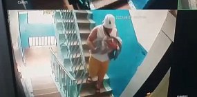 Забрал младенца, воткнул в ногу шампур и поджег автомобиль: Мужчину, который скрывался в Оренбурге с 3-месячным ребенком, осудили на 3 года 