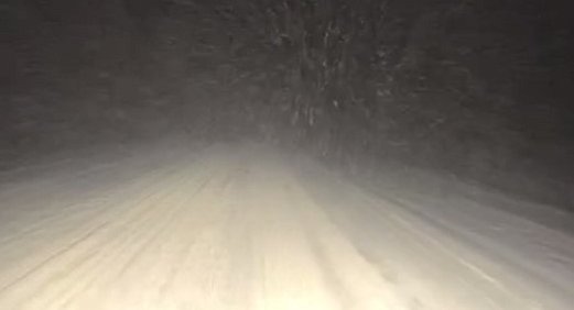 На трассе Оренбург – Орск сегодня снежный накат и снегопад