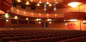 Зрителям нравятся драмтеатры Оренбурга и Орска. Аналитика Урал56.Ру