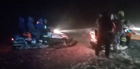 Спасатели помогают съемочной группе. Фото: Департамент пожарной безопасности и гражданской защиты Оренбургской области