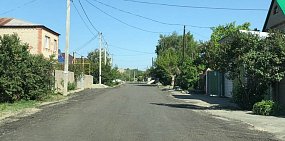 В Орске приступили к грейдированию улиц старым асфальтом