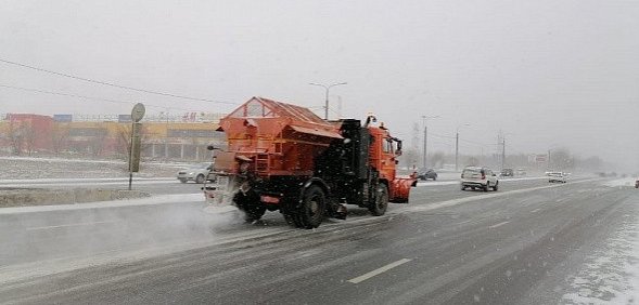 Этой зимой улицы Оренбурга будут убирать 174 спецмашины 