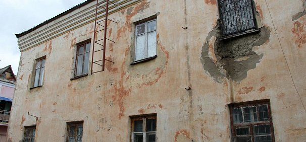 Жильцы аварийного дома в Орске обязаны платить за себя и отсутствующих соседей?