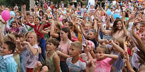 Дети на Минидиско в Орске. Фото из архива