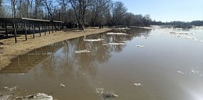 В Оренбургской области уровень реки Урал снова вырос, больше всего — в Илеке