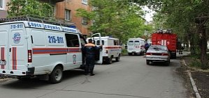 Сотрудников спецслужб Орска стянули в центр города из-за детского портфеля