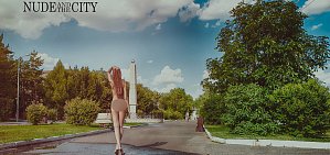 Обнаженная фотосессия на улицах Оренбурга вызвала резонанс в соцсетях