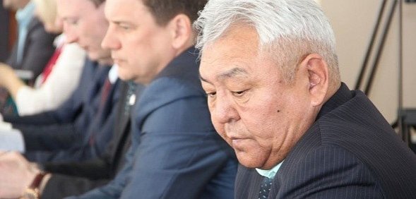Орские депутаты будут лишать полномочий своего коллегу, осужденного за взятку