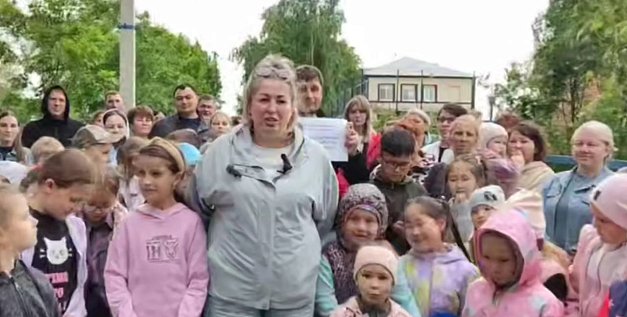 «Мы хотим новую школу!»: Жители села 9 Января под Оренбургом обратились к властям региона с просьбой построить новое учебное заведение