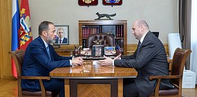 Игорь Комаров и Евгений Солнцев. Фото правительства Оренбургской области 