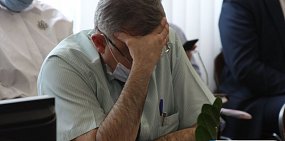 Буря эмоций, шквал взаимных обвинений: заседание Орского горсовета едва не дошло до драки 🥊