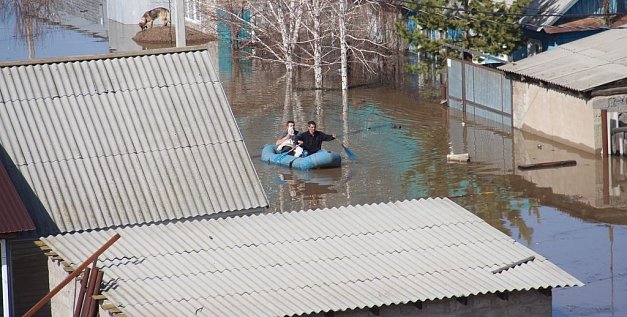 Паводок в Оренбурге. Фото из архива