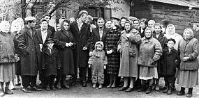 Ретро56: оренбурженка показала уникальную фотографию с Юрием Гагариным, сделанную в 1961 году