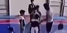 Момент избиения. Стоп-кадр из видео