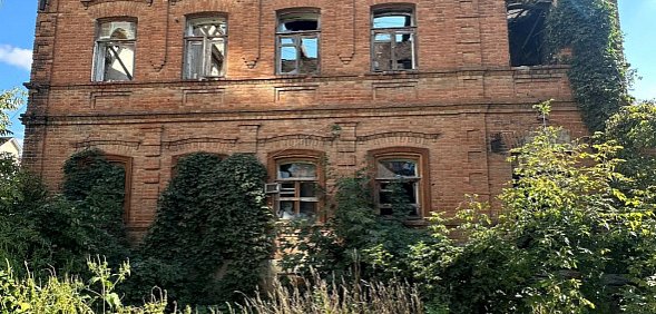 «Убитые» особняки за рубль: Администрация Оренбурга опубликовала каталог недвижимости для продажи и аренды 