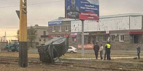 Автомобиль перевернулся и встал на бок: Житель Орска, который попал в жесткое ДТП на кольце ОЗТП, был пьян и лишен прав