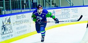 ХК «Южный Урал» подписал контракт с нападающим Дмитрием Антоновым