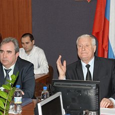 Глава города и председатель Совета 