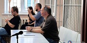 Экс-чиновник во время заседания 22 августа