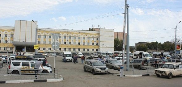 В центре Оренбурга появятся платные парковки: список улиц 