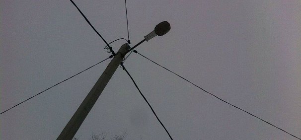 Фонарь на одной из улиц Орска, 2017 год