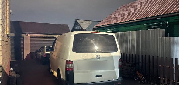 В Оренбурге под колесами Volkswagen погиб 4-летний ребенок. Автомобиль наехал на него сам