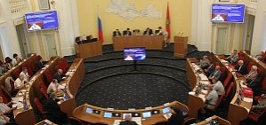 Доходы и расходы бюджета Оренбургской области сократятся на 15 млн руб