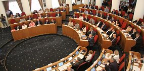 Можно ли в Оренбургской области охотиться на лосей и медведей? Депутат Заксоба нашел противоречие в документах