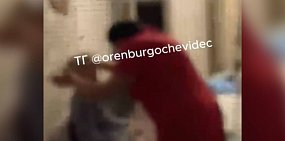 Жительница Оренбурга жестоко избила пожилую женщину (видео)