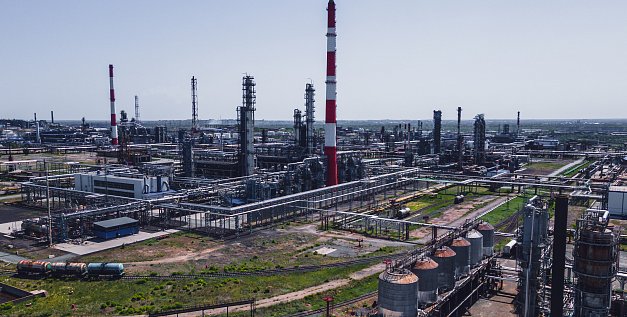 Территория ПАО «Орскнефтеоргсинтез»