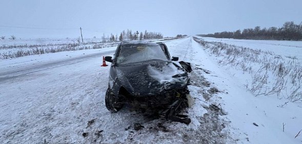 4-летняя девочка и ее мама пострадали в ДТП в Оренбургской области в канун Нового года