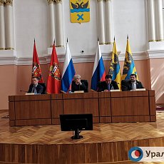 В Оренбурге депутаты требуют выделить 20 млн руб на решение проблем с мусором. Владимир Ильиных не считает, что город должен тратить на это деньги 🔥 