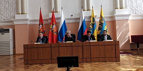 В Оренбурге депутаты требуют выделить 20 млн руб на решение проблем с мусором. Владимир Ильиных не считает, что город должен тратить на это деньги 🔥 