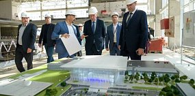 На территории стройплощадки. Источник: Правительство Оренбургской области