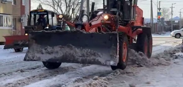 Ремонт пожарного гидранта, из-за которого затопило территорию в районе улицы Краматорской, закончили