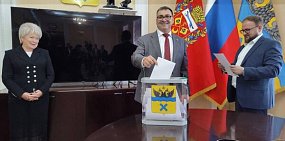 Сергей Бабин во время голосования