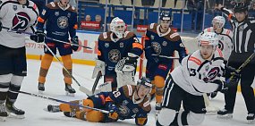 Сегодня ХК «Южный Урал» начнет выездную серию игр матчем с ХК «Рубин» (Тюмень)
