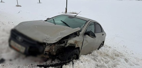 В массовом ДТП на трассе Оренбургской области пострадали трое детей — два годовалых малыша и 6-летний ребенок