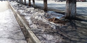 В Орске по контракту в марте вывезли 823 кубометра снега, но отчитались за тысячи кубов